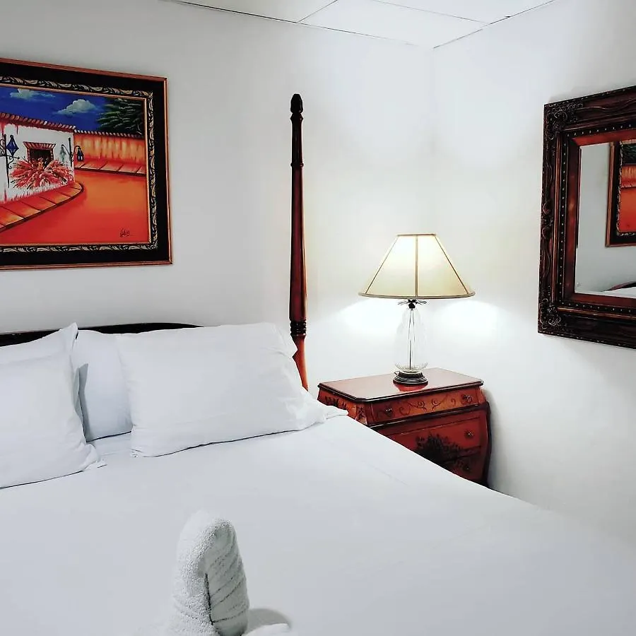 Hotel CariBaní
